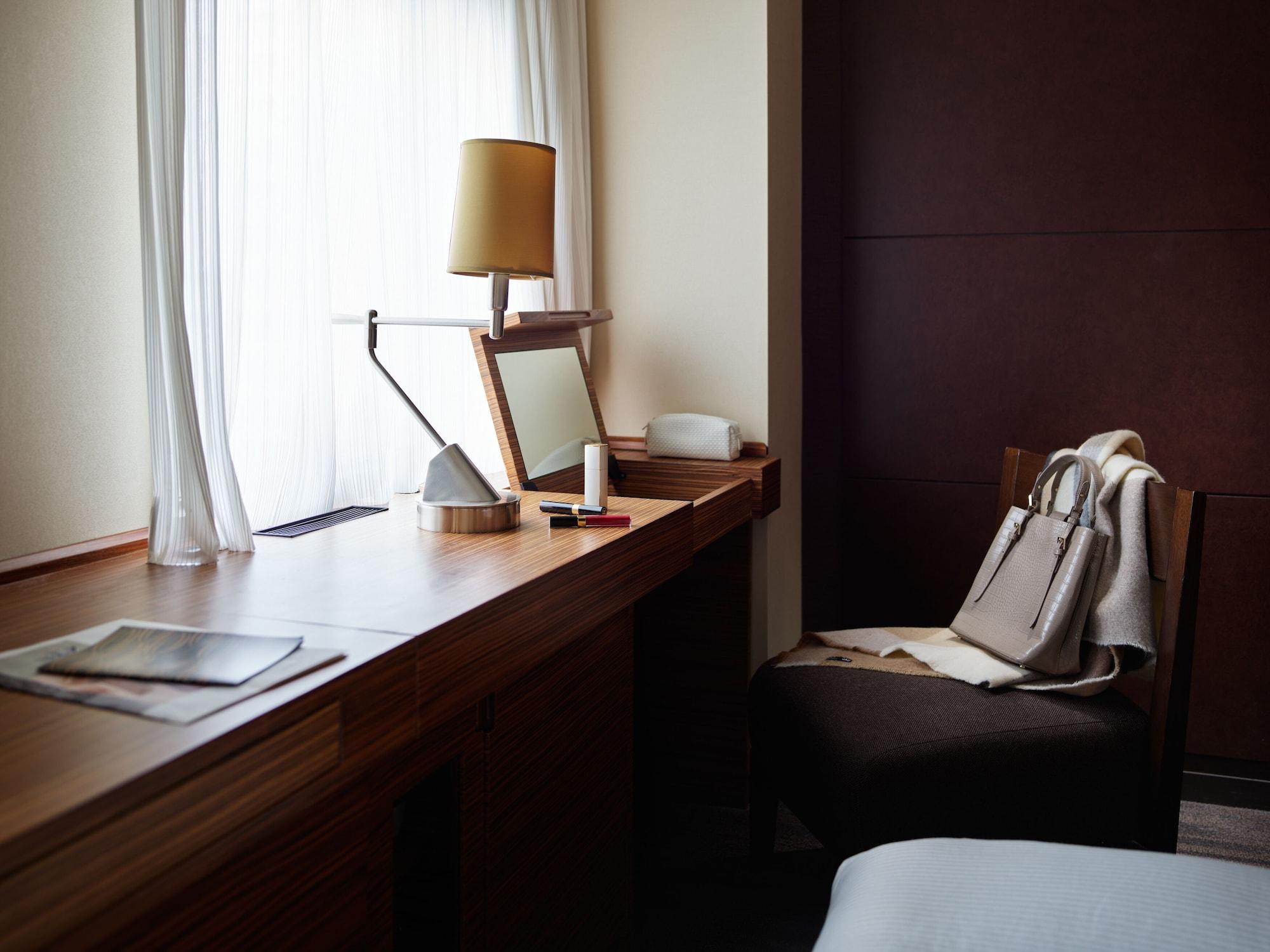 Mitsui Garden Hotel Osaka Yodoyabashi Экстерьер фото